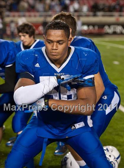 Thumbnail 2 in Fremont vs. Bingham (UHSAA 5A Final) photogallery.