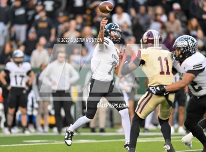 Thumbnail 2 in Summer Creek vs. Steele (UIL Football 6A Division II Semifinal) photogallery.