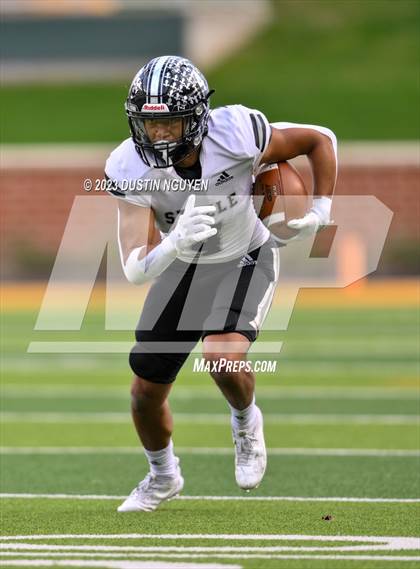Thumbnail 3 in Summer Creek vs. Steele (UIL Football 6A Division II Semifinal) photogallery.