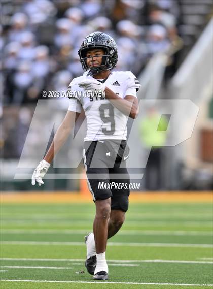 Thumbnail 2 in Summer Creek vs. Steele (UIL Football 6A Division II Semifinal) photogallery.