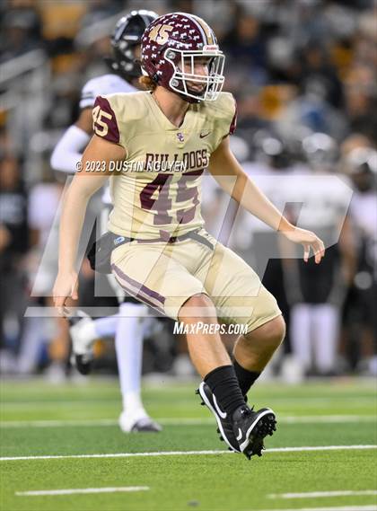 Thumbnail 3 in Summer Creek vs. Steele (UIL Football 6A Division II Semifinal) photogallery.
