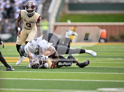 Thumbnail 1 in Summer Creek vs. Steele (UIL Football 6A Division II Semifinal) photogallery.