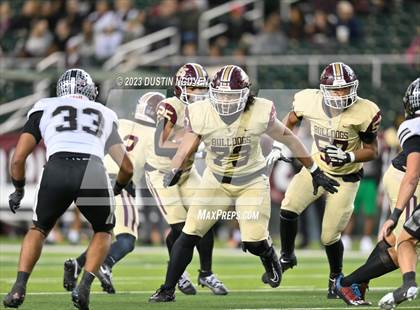 Thumbnail 1 in Summer Creek vs. Steele (UIL Football 6A Division II Semifinal) photogallery.