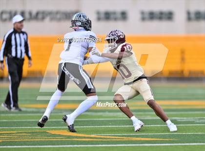 Thumbnail 1 in Summer Creek vs. Steele (UIL Football 6A Division II Semifinal) photogallery.