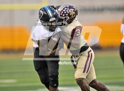 Thumbnail 1 in Summer Creek vs. Steele (UIL Football 6A Division II Semifinal) photogallery.