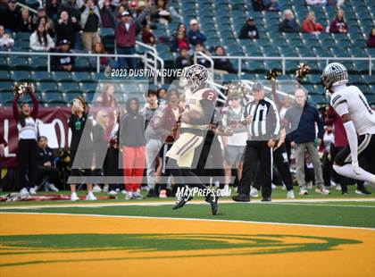 Thumbnail 2 in Summer Creek vs. Steele (UIL Football 6A Division II Semifinal) photogallery.