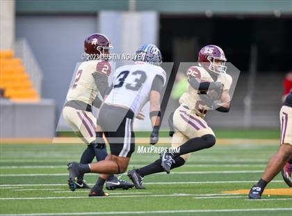 Thumbnail 3 in Summer Creek vs. Steele (UIL Football 6A Division II Semifinal) photogallery.