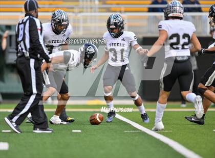Thumbnail 1 in Summer Creek vs. Steele (UIL Football 6A Division II Semifinal) photogallery.