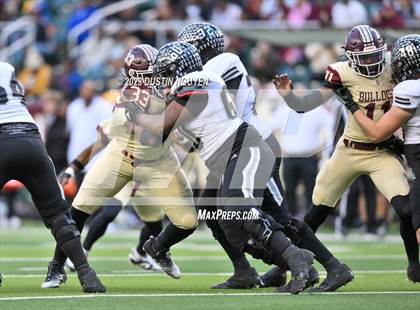 Thumbnail 1 in Summer Creek vs. Steele (UIL Football 6A Division II Semifinal) photogallery.