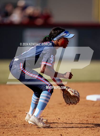 Thumbnail 2 in South Panola @ Warren Central photogallery.
