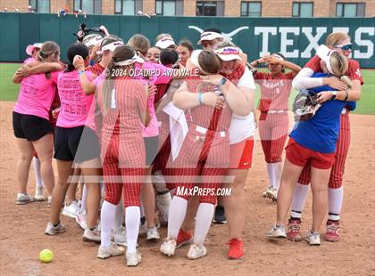 Thumbnail 3 in Grandview vs. Coahoma (UIL Softball 3A Final) photogallery.