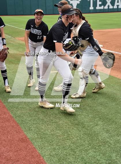 Thumbnail 2 in Grandview vs. Coahoma (UIL Softball 3A Final) photogallery.
