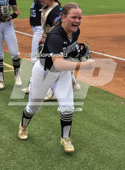 Thumbnail 2 in Grandview vs. Coahoma (UIL Softball 3A Final) photogallery.