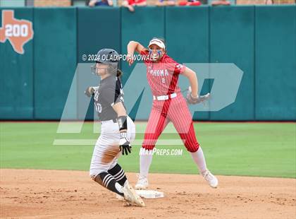 Thumbnail 3 in Grandview vs. Coahoma (UIL Softball 3A Final) photogallery.