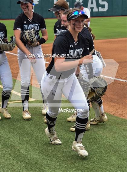 Thumbnail 1 in Grandview vs. Coahoma (UIL Softball 3A Final) photogallery.