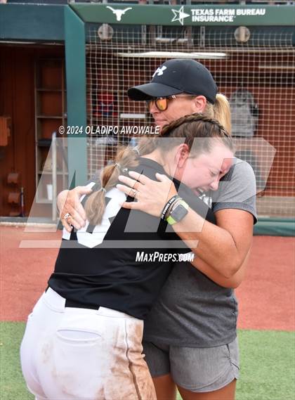 Thumbnail 1 in Grandview vs. Coahoma (UIL Softball 3A Final) photogallery.