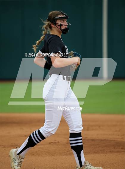 Thumbnail 2 in Grandview vs. Coahoma (UIL Softball 3A Final) photogallery.