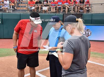 Thumbnail 1 in Grandview vs. Coahoma (UIL Softball 3A Final) photogallery.