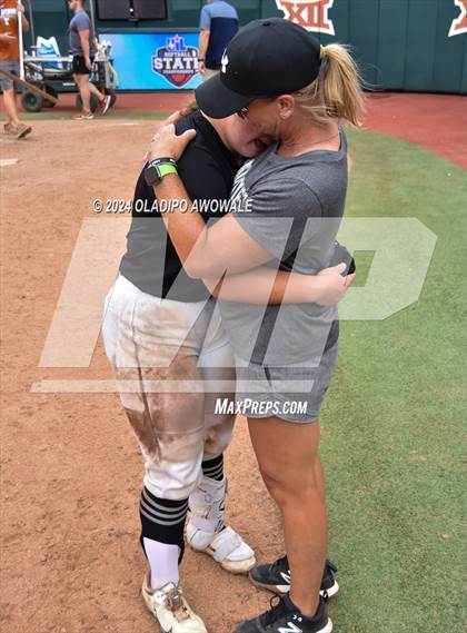 Thumbnail 3 in Grandview vs. Coahoma (UIL Softball 3A Final) photogallery.