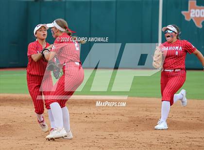 Thumbnail 2 in Grandview vs. Coahoma (UIL Softball 3A Final) photogallery.