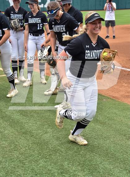 Thumbnail 1 in Grandview vs. Coahoma (UIL Softball 3A Final) photogallery.