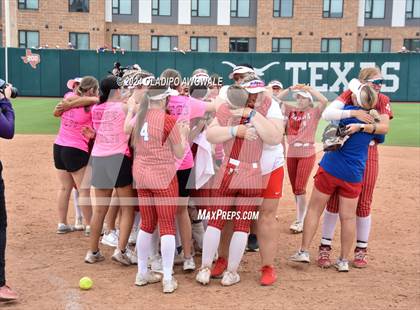 Thumbnail 1 in Grandview vs. Coahoma (UIL Softball 3A Final) photogallery.