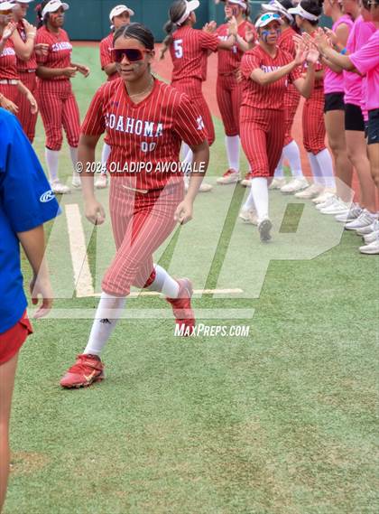 Thumbnail 3 in Grandview vs. Coahoma (UIL Softball 3A Final) photogallery.