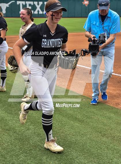 Thumbnail 1 in Grandview vs. Coahoma (UIL Softball 3A Final) photogallery.