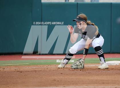Thumbnail 1 in Grandview vs. Coahoma (UIL Softball 3A Final) photogallery.