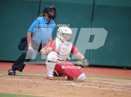 Thumbnail 3 in Grandview vs. Coahoma (UIL Softball 3A Final) photogallery.