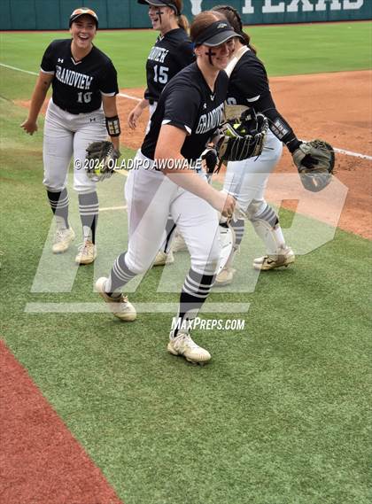 Thumbnail 3 in Grandview vs. Coahoma (UIL Softball 3A Final) photogallery.