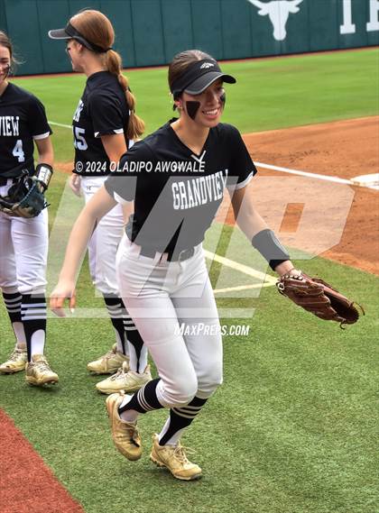 Thumbnail 1 in Grandview vs. Coahoma (UIL Softball 3A Final) photogallery.