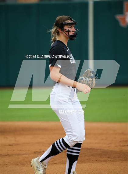 Thumbnail 3 in Grandview vs. Coahoma (UIL Softball 3A Final) photogallery.