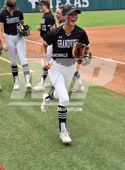 Thumbnail 3 in Grandview vs. Coahoma (UIL Softball 3A Final) photogallery.