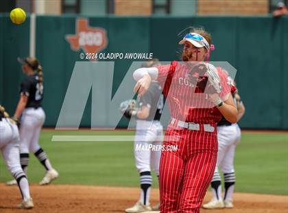 Thumbnail 2 in Grandview vs. Coahoma (UIL Softball 3A Final) photogallery.