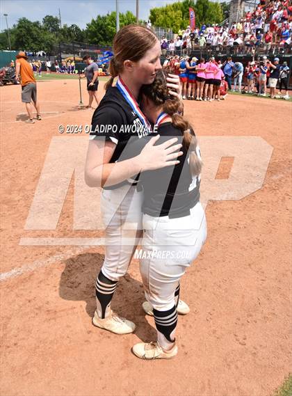Thumbnail 3 in Grandview vs. Coahoma (UIL Softball 3A Final) photogallery.