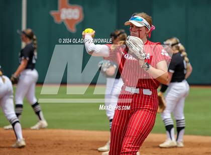 Thumbnail 1 in Grandview vs. Coahoma (UIL Softball 3A Final) photogallery.