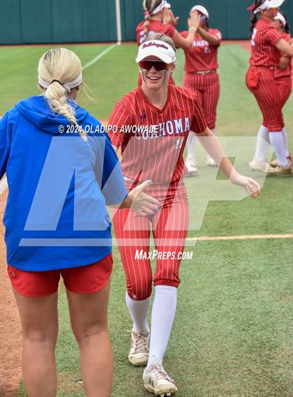 Thumbnail 1 in Grandview vs. Coahoma (UIL Softball 3A Final) photogallery.