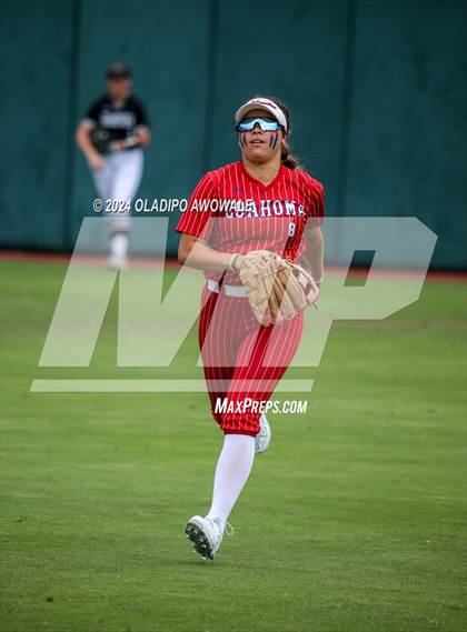 Thumbnail 1 in Grandview vs. Coahoma (UIL Softball 3A Final) photogallery.