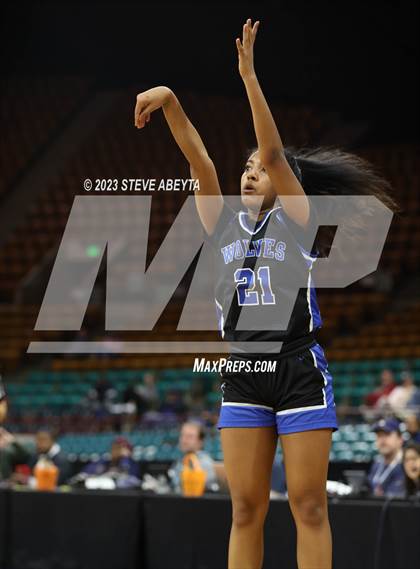 Thumbnail 1 in Grandview vs. Cherry Creek (CHSAA 6A Semifinal) photogallery.