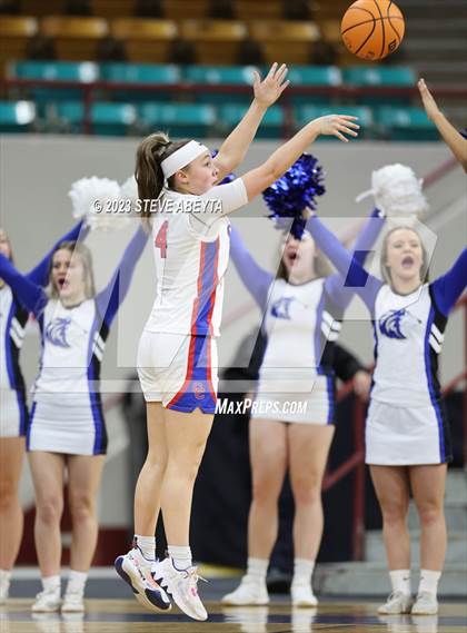 Thumbnail 1 in Grandview vs. Cherry Creek (CHSAA 6A Semifinal) photogallery.