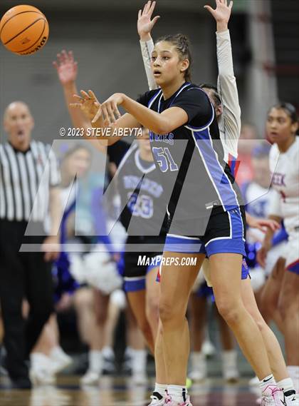 Thumbnail 1 in Grandview vs. Cherry Creek (CHSAA 6A Semifinal) photogallery.