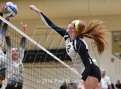 Thumbnail 3 in Arapahoe @ Rock Canyon photogallery.