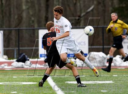 Thumbnail 3 in Ridgefield vs Stamford (CIAC Class LL Second Round) photogallery.