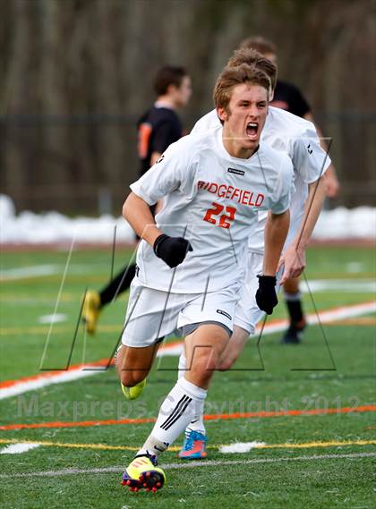 Thumbnail 2 in Ridgefield vs Stamford (CIAC Class LL Second Round) photogallery.