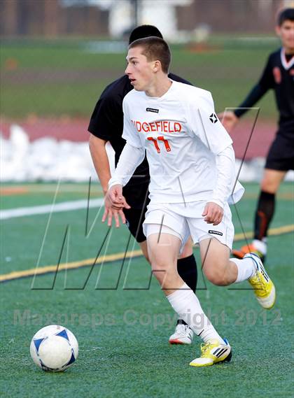 Thumbnail 2 in Ridgefield vs Stamford (CIAC Class LL Second Round) photogallery.