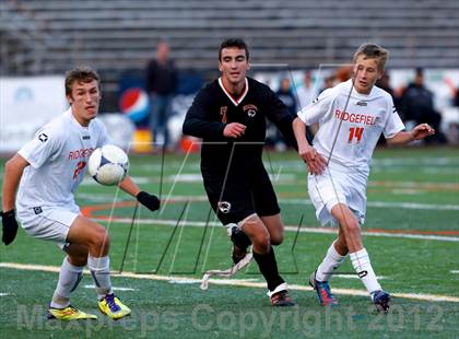 Thumbnail 3 in Ridgefield vs Stamford (CIAC Class LL Second Round) photogallery.