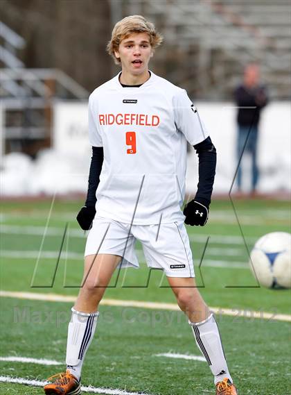 Thumbnail 1 in Ridgefield vs Stamford (CIAC Class LL Second Round) photogallery.