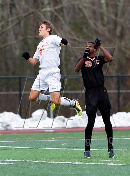 Thumbnail 2 in Ridgefield vs Stamford (CIAC Class LL Second Round) photogallery.