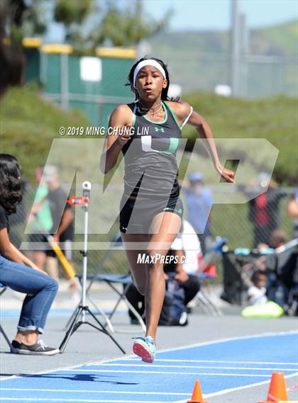 Thumbnail 2 in 29th Annual Trabuco Hills Invitational (Long Jump) photogallery.